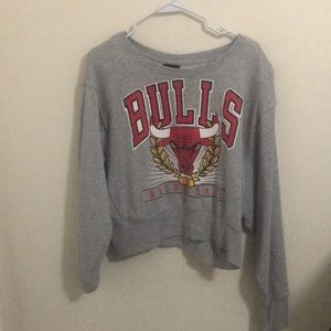 Cropped bulls sweater